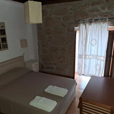 Casa D Toninha - - Turismo Espaco Rural - Al Фермерский дом *